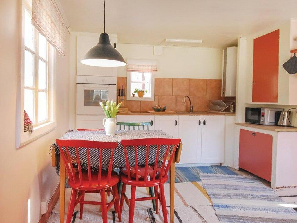 Awesome Home In Rockneby With 2 Bedrooms Eksteriør bilde