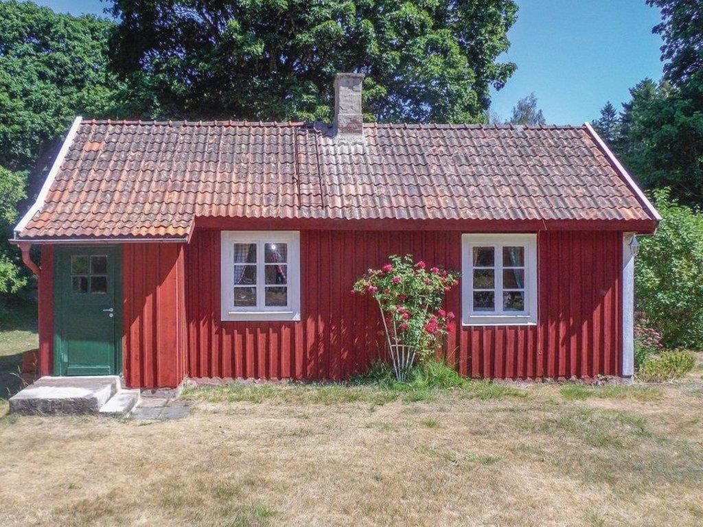 Awesome Home In Rockneby With 2 Bedrooms Eksteriør bilde
